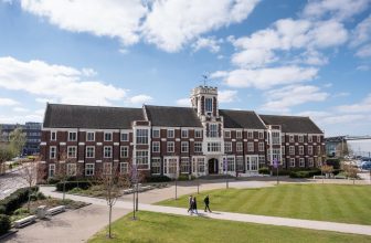 Loughborough-onderzoekers ontwikkelen nieuwe 4D-printtechniek met aceton